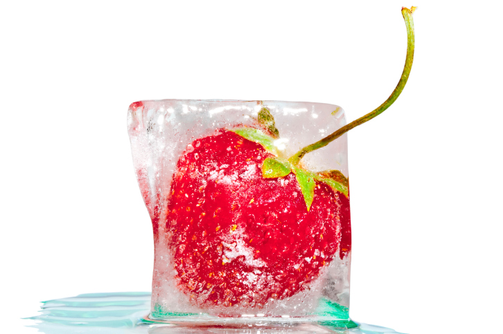 Thinking About Using Fresh Strawberries for Strawberry Cake? Think Again.